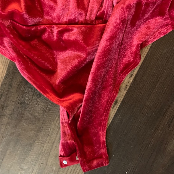 Maison Jules velvet bodysuit. Never worn - Picture 3 of 4